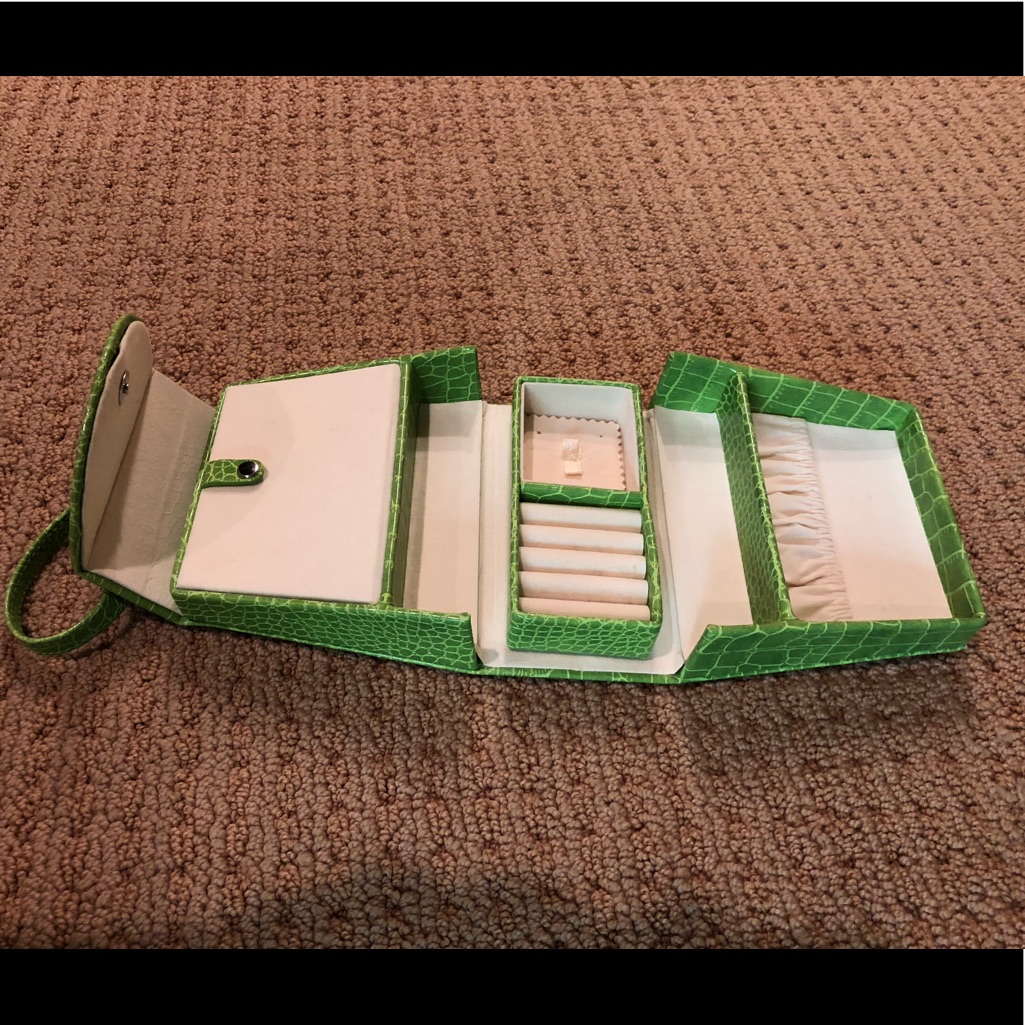 Travel Jewelry Box Many Useful Compartments